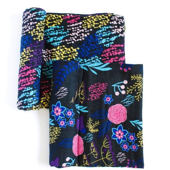 Swaddle Blanket - Posies - Picture 2 of 4